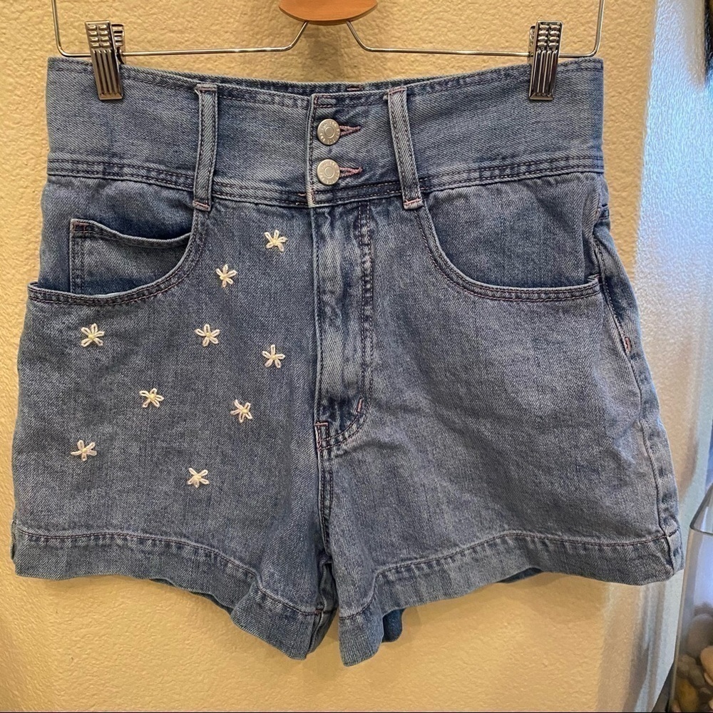 BDG Women Blue Embroidered Floral High Rise Jean Shorts Size 30